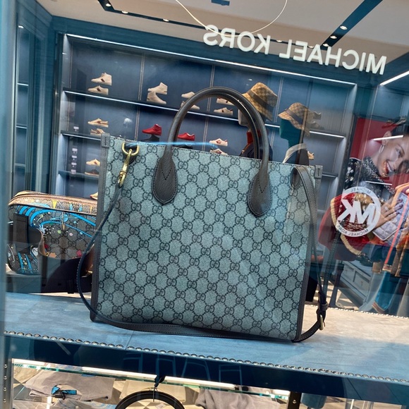 Gucci Tote - Picture 1 of 2